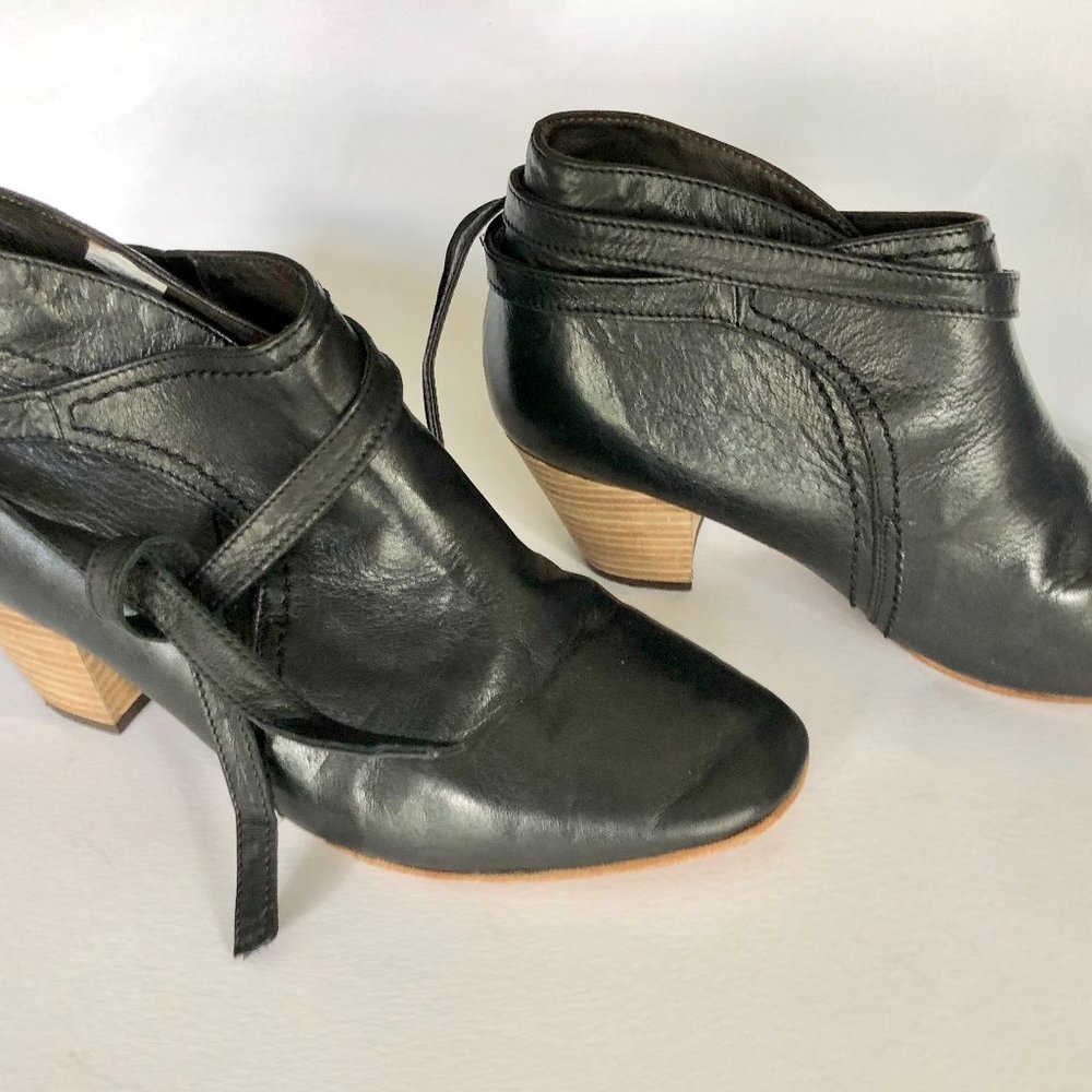 EUC By Hudson Handmade Booties w/Ties Size 7